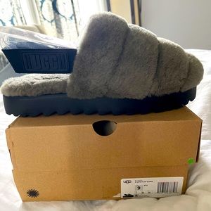 NIB UGG Slippers Size 9 Super Fluff